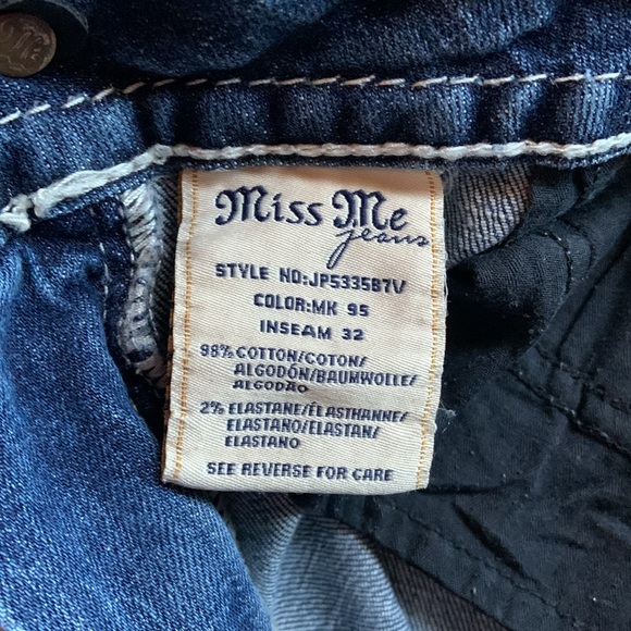 Miss Me Boot Jean size 29 inseam 32 - Picture 3 of 12